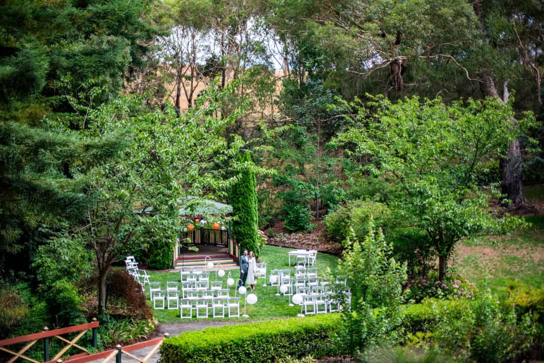 White Ceremony<br>Folding Chairs<br>$5*<br>minimum 40 chairs<br>for ceremony<br>